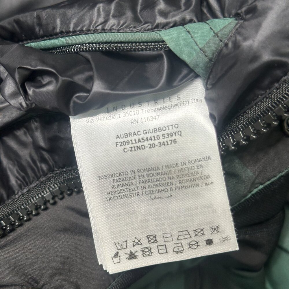 Moncler Aubrac Black & Green Plaid Print Down Jacket Authentic Size 1/Small Mens - Picture 6 of 8